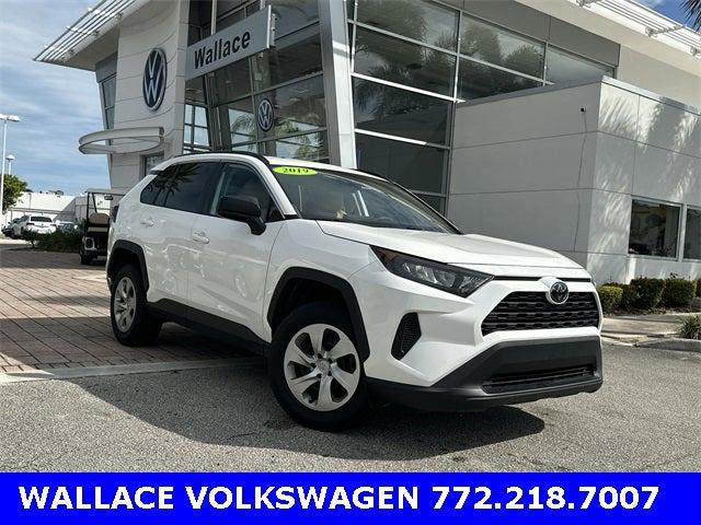 2019 Toyota RAV4 LE