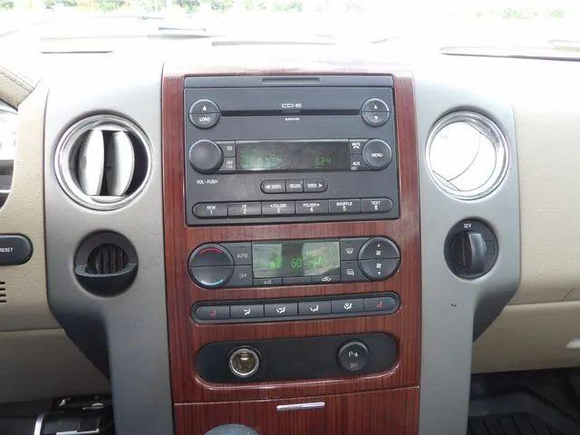 2005 Ford F-150 LARIAT