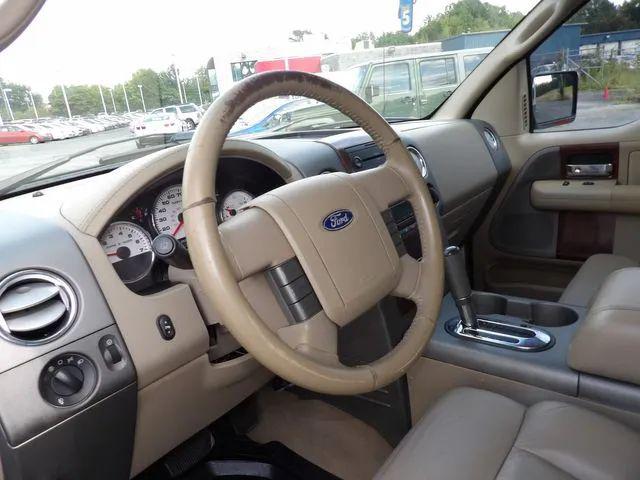 2005 Ford F-150 LARIAT