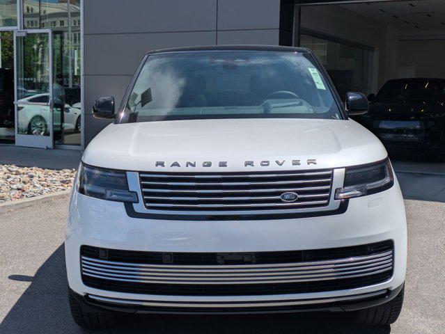2025 Land Rover Range Rover P615 SV