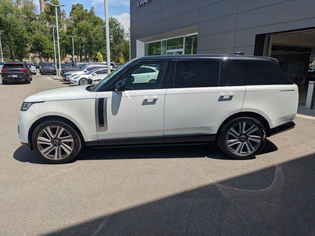 2025 Land Rover Range Rover P615 SV