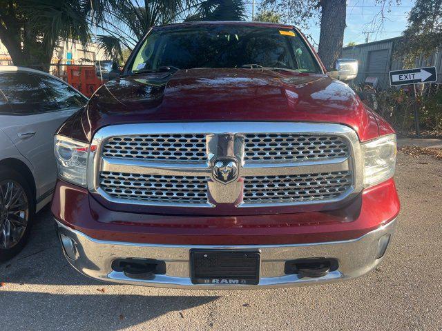 2017 RAM 1500 Laramie Crew Cab 4x4 57 Box