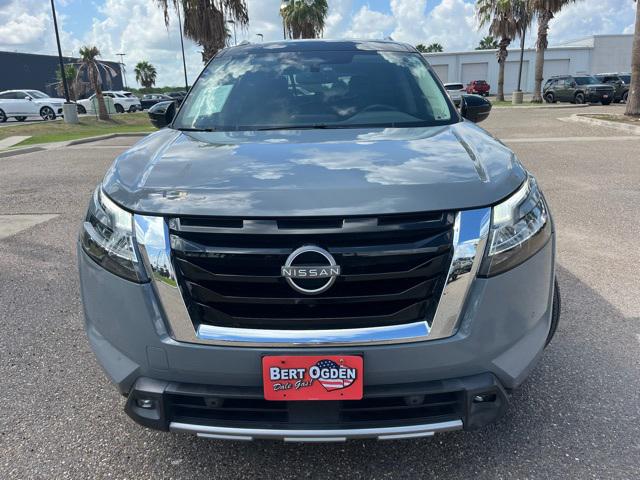 2022 Nissan Pathfinder SL 2WD