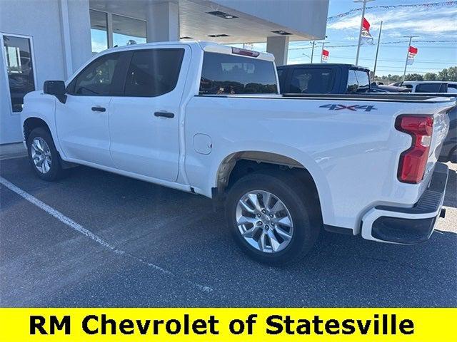 2021 Chevrolet Silverado 1500 4WD Crew Cab Short Bed Custom