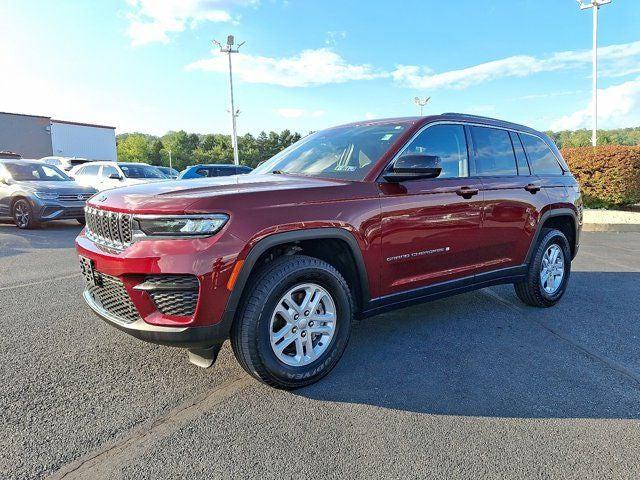 2023 Jeep Grand Cherokee Laredo 4x4
