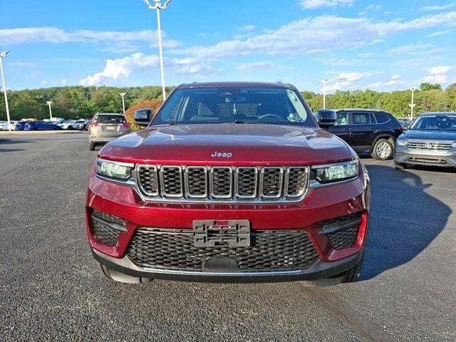 2023 Jeep Grand Cherokee Laredo 4x4