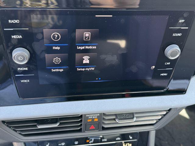 2025 Volkswagen Jetta 1.5T SE