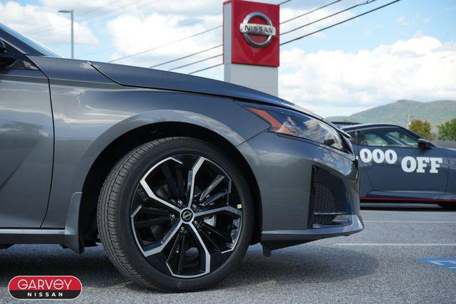 2025 Nissan Altima SR FWD