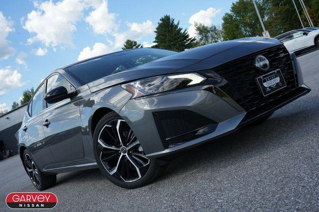 2025 Nissan Altima SR FWD