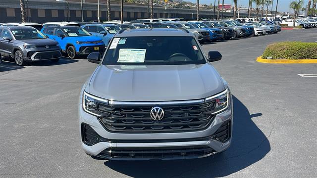 2026 Volkswagen Atlas Cross Sport 2.0T SEL R-Line Black