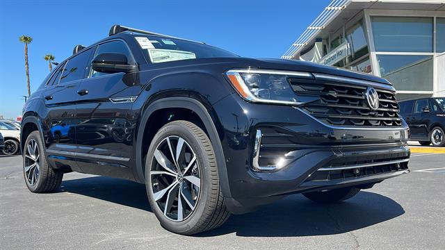2026 Volkswagen Atlas Cross Sport 2.0T SEL Premium R-Line