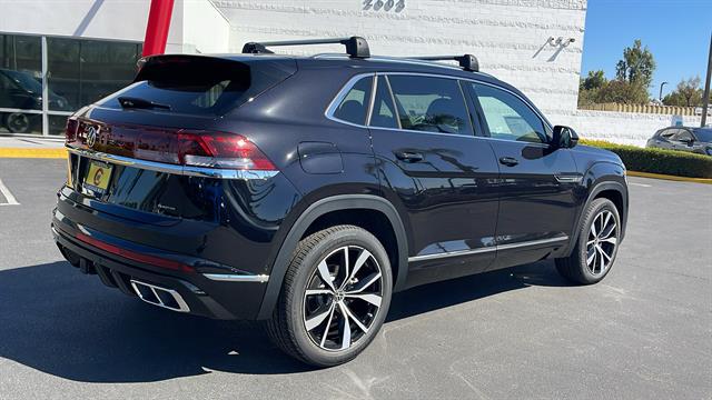 2026 Volkswagen Atlas Cross Sport 2.0T SEL Premium R-Line