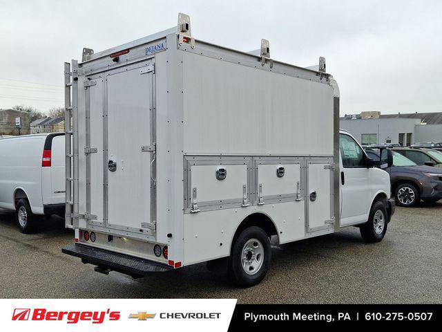 2025 Chevrolet Express Cutaway Work Van