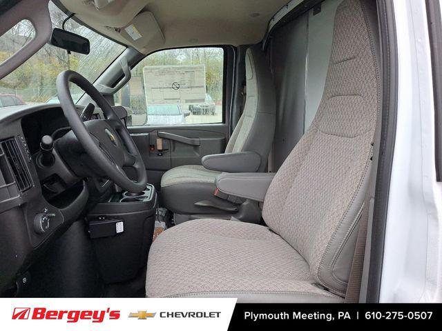 2025 Chevrolet Express Cutaway Work Van