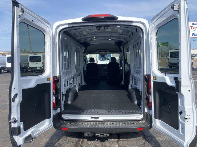 2025 Ford Transit Cargo Van T-250 MR CARGO AWD