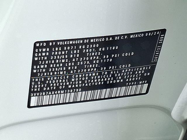 2024 Volkswagen Tiguan 2.0T SE