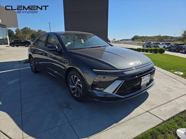 2026 Hyundai Sonata Hybrid Blue