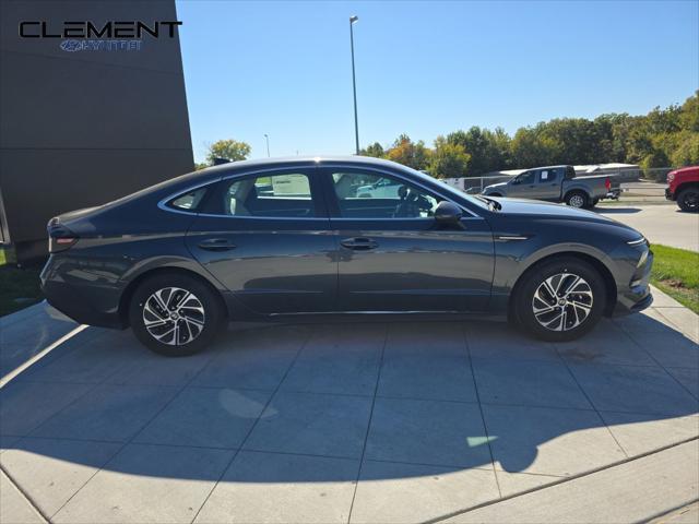 2026 Hyundai Sonata Hybrid Blue