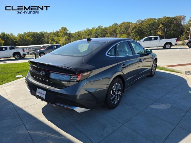2026 Hyundai Sonata Hybrid Blue