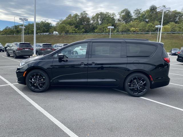 2026 Chrysler Pacifica PACIFICA LIMITED 2026 Chrysler Pacifica PACIFICA LIMITED