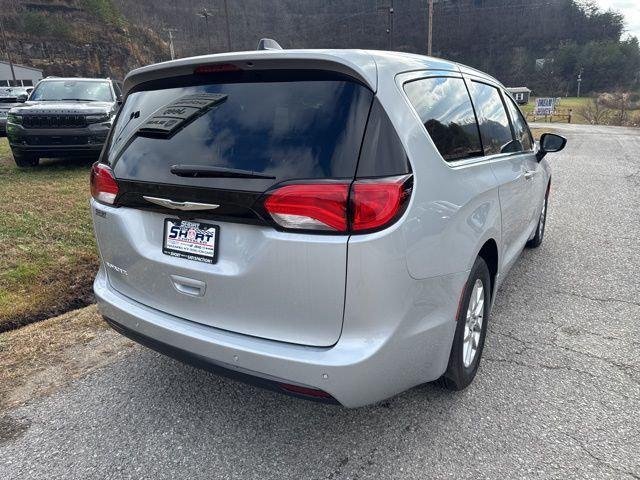 2026 Chrysler Voyager VOYAGER LX