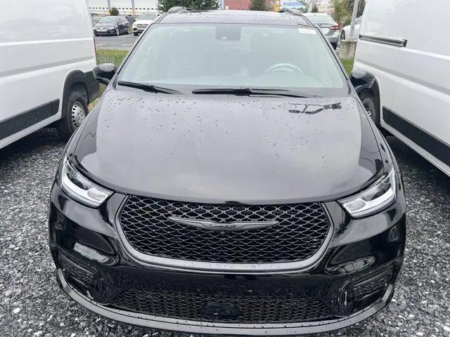 2026 Chrysler Pacifica PACIFICA LIMITED AWD
