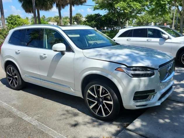 2024 Volvo XC90 B5 Plus Bright Theme