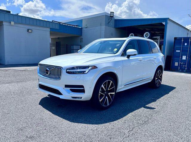 2024 Volvo XC90 B5 Plus Bright Theme