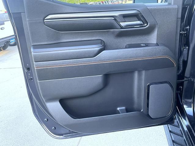 2023 GMC Sierra 1500 4WD Crew Cab Short Box AT4