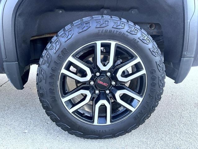 2023 GMC Sierra 1500 4WD Crew Cab Short Box AT4