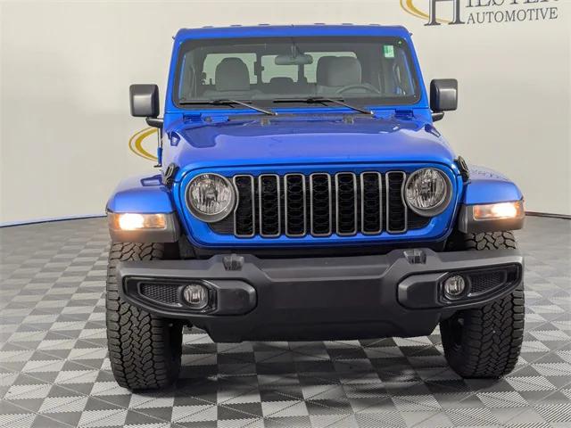2025 Jeep Gladiator Nighthawk