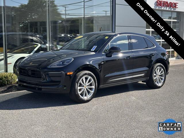 2025 Porsche Macan Base