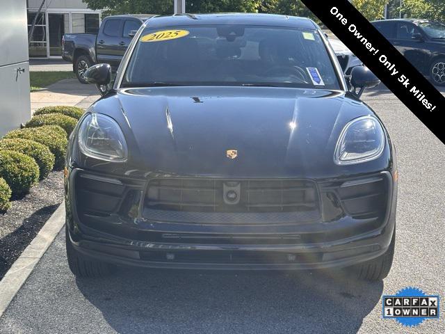 2025 Porsche Macan Base