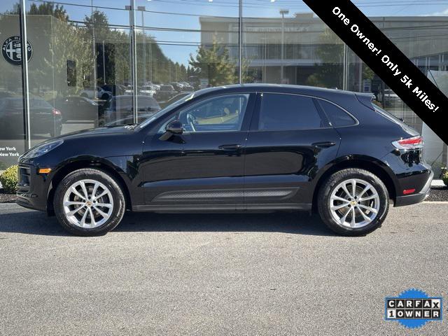 2025 Porsche Macan Base