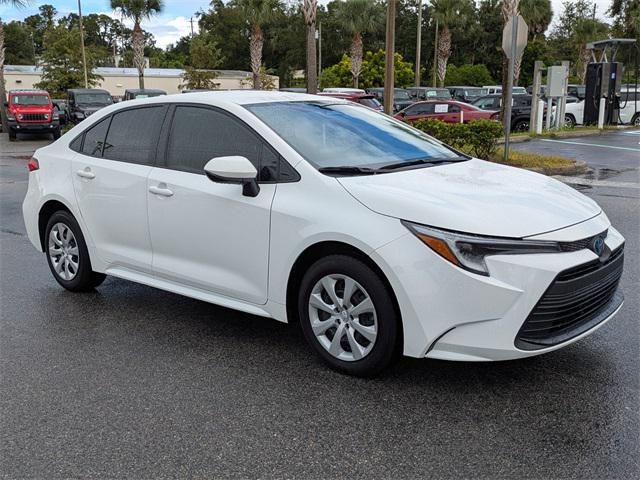 2025 Toyota Corolla Hybrid LE