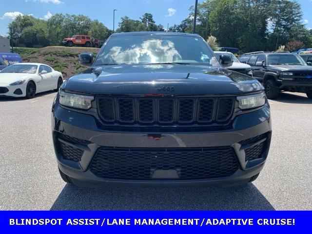 2023 Jeep Grand Cherokee Altitude 4x2