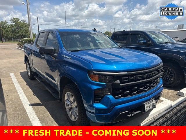 2022 Chevrolet Silverado 1500 4WD Crew Cab Short Bed Custom