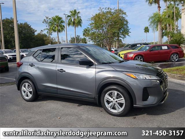2024 Nissan Kicks S Xtronic CVT