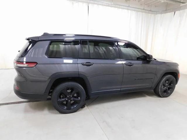 2022 Jeep Grand Cherokee L Altitude 4x4 2022 Jeep Grand Cherokee L Altitude 4x4