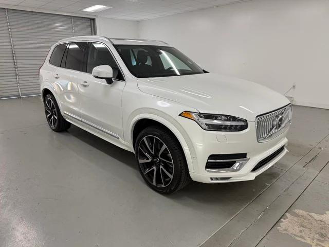 2024 Volvo XC90 B5 Plus Bright Theme