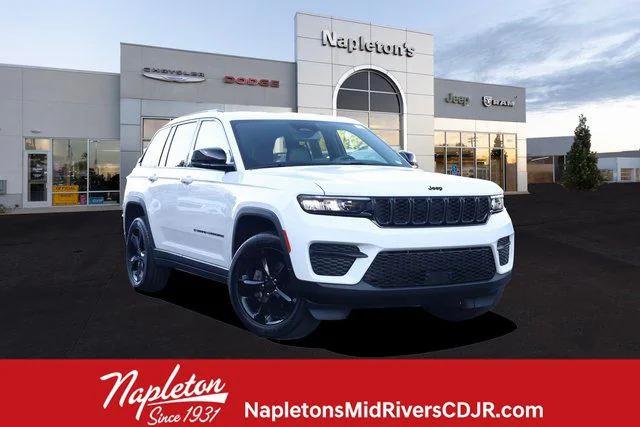 2022 Jeep Grand Cherokee Altitude 4x4 2022 Jeep Grand Cherokee Altitude 4x4