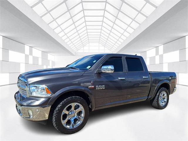 2017 RAM 1500 Laramie Crew Cab 4x2 57 Box