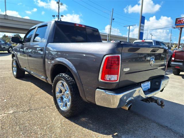 2017 RAM 1500 Laramie Crew Cab 4x2 57 Box