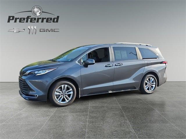 2025 Toyota Sienna Limited