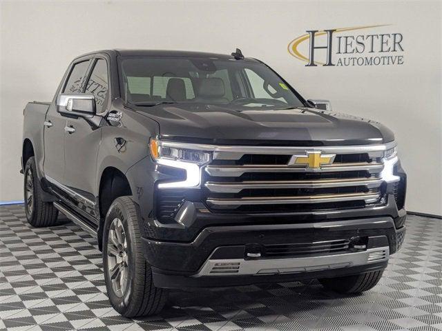 2022 Chevrolet Silverado 1500 4WD Crew Cab Short Bed High Country