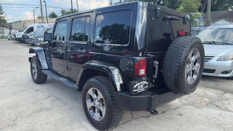 2016 Jeep Wrangler Unlimited Sahara