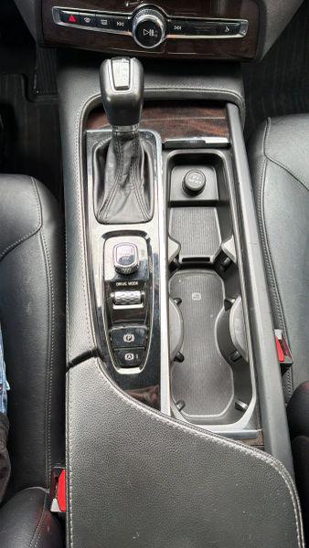 2019 Volvo XC90 T5 Momentum