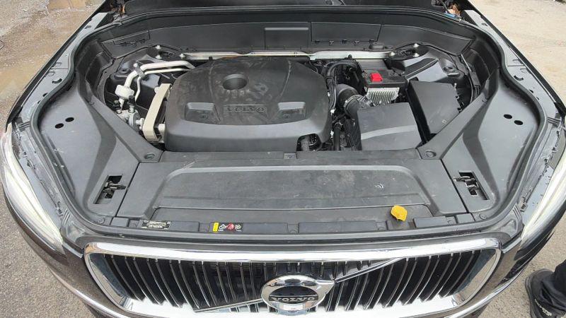 2019 Volvo XC90 T5 Momentum