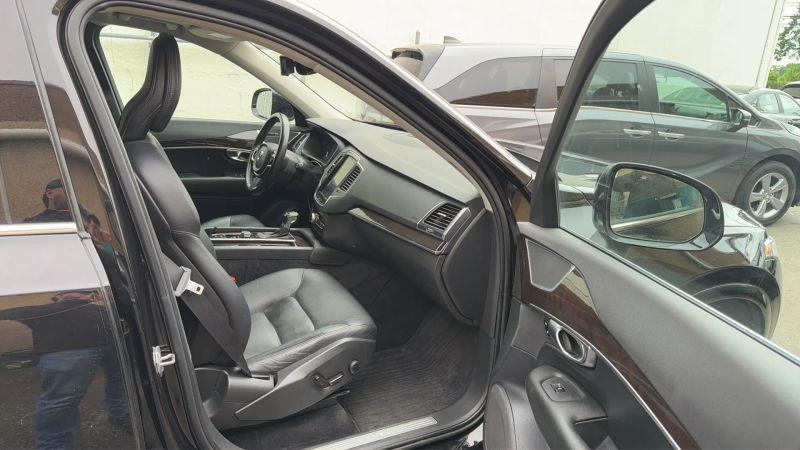 2019 Volvo XC90 T5 Momentum
