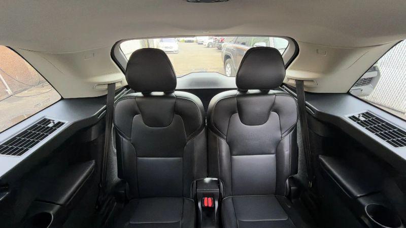 2019 Volvo XC90 T5 Momentum